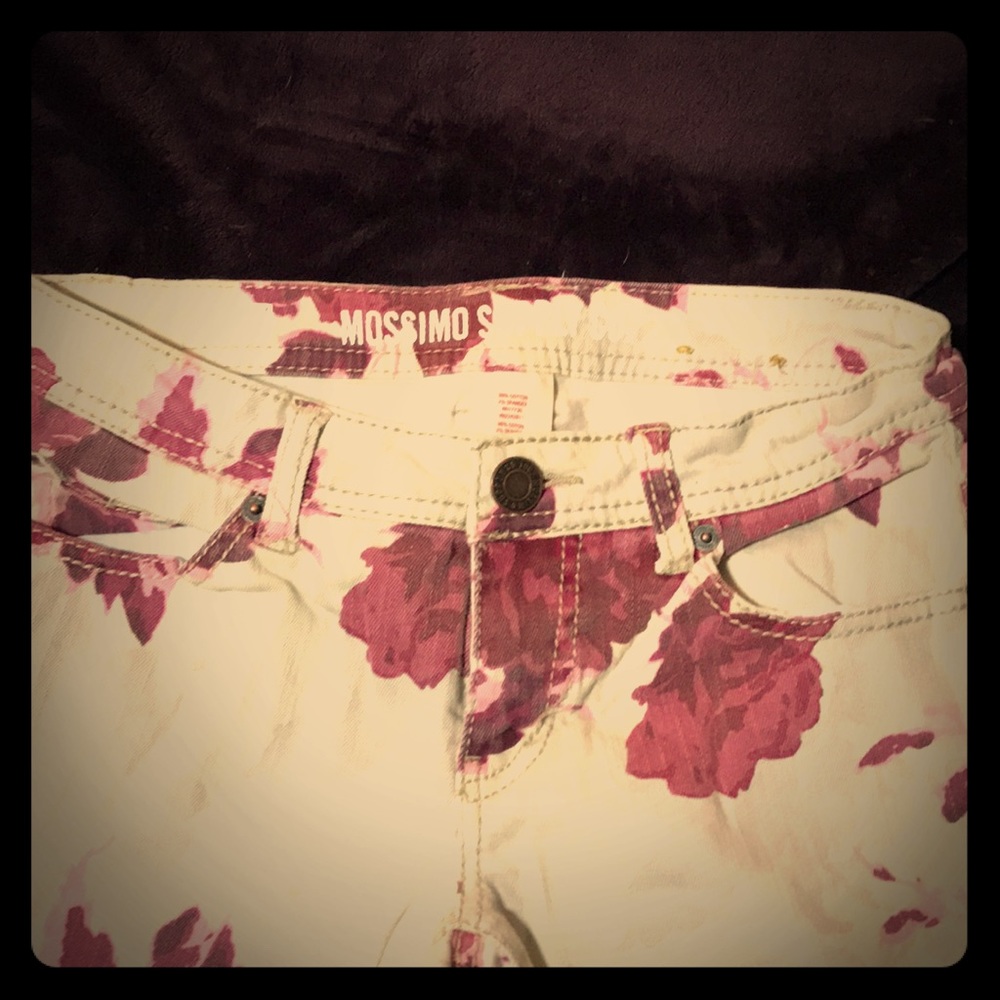 Jeans fashion statement floral burgundy. Size 3
